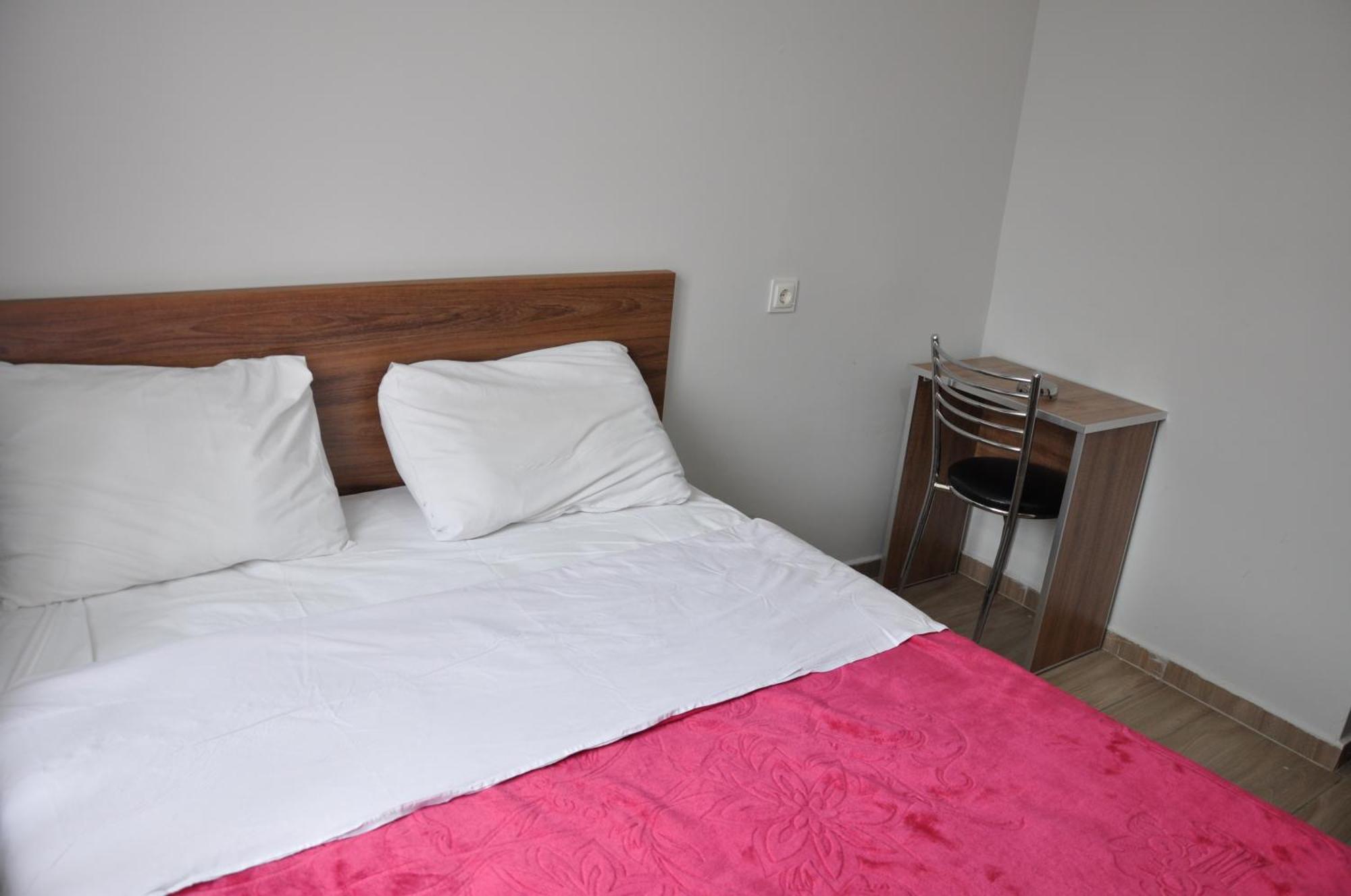 Hotel Altug Isparta Quarto foto